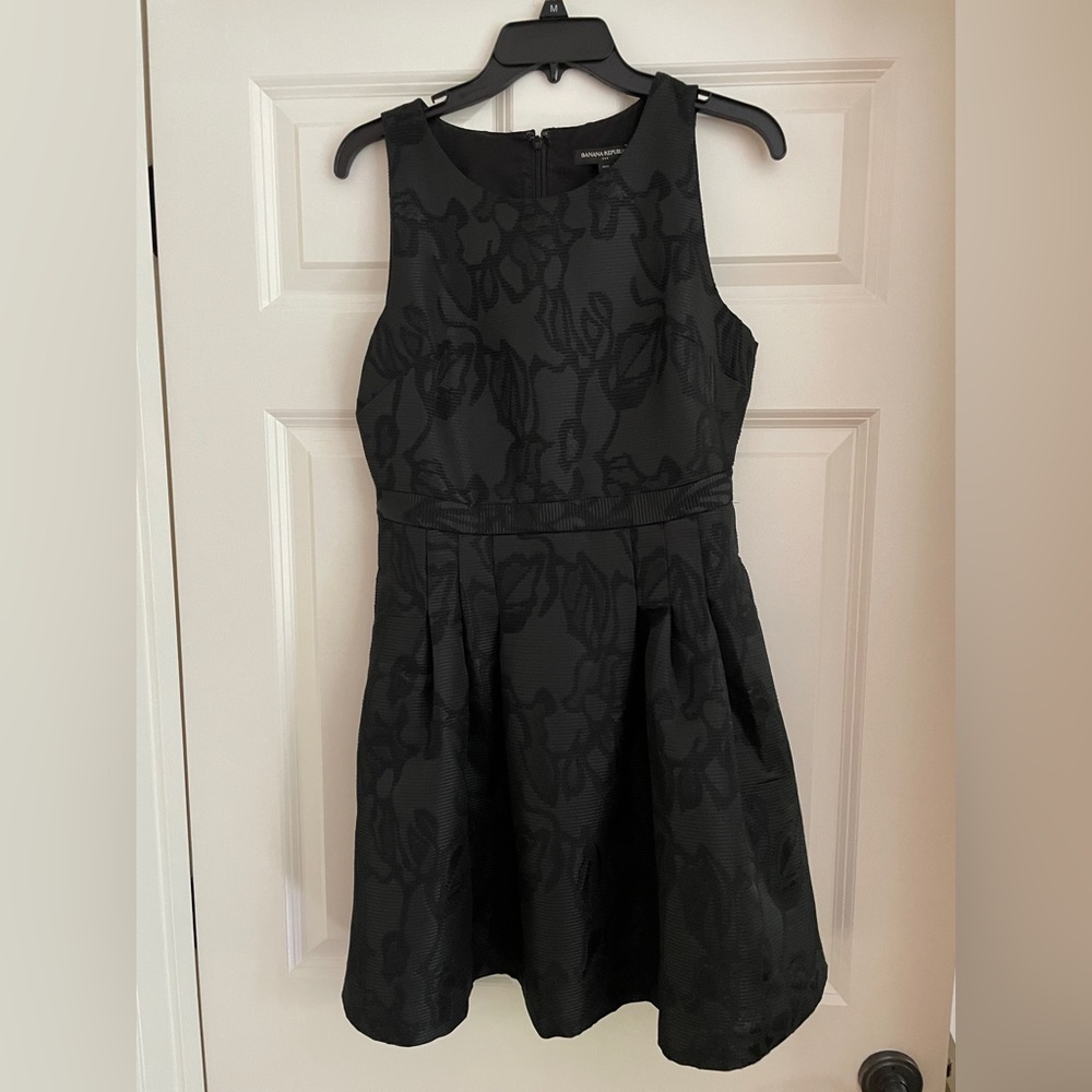 Banana Republic Perfect Little Black Dress